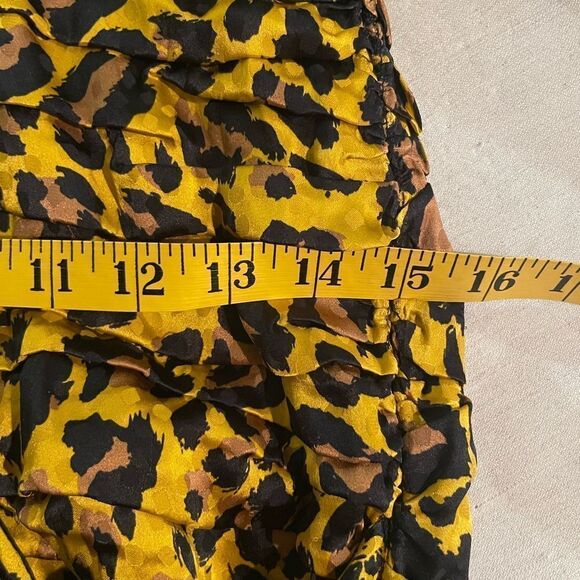 Ronny Kobo Giorgia Leopard Print Puffed Shoulder Faux
Wrap Dress Size XS - Picture 7 of 13